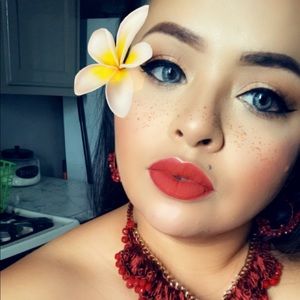 Meet your Posher, Franfrances